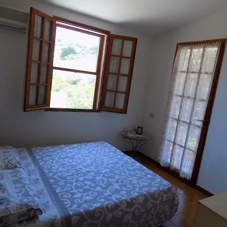 Casa Vacanze Gardenia Solanas  Eksteriør billede
