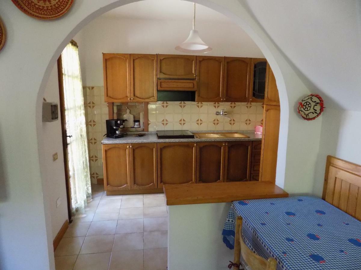 Casa Vacanze Gardenia Solanas  Eksteriør billede